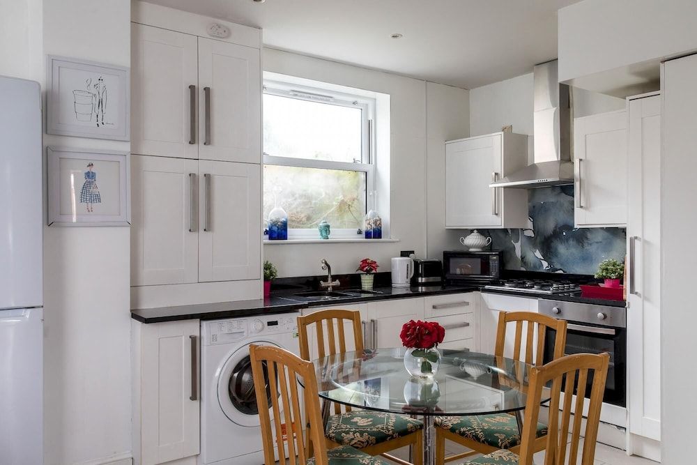 undefined Fulham Amazing 2-bedroom House by Central London
