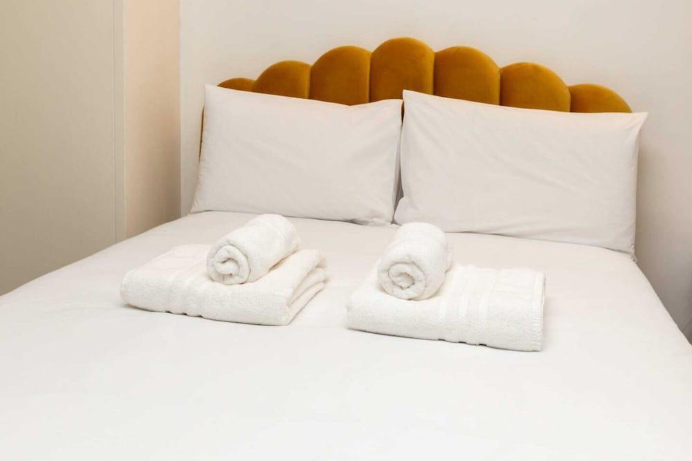 undefined Bright and Stylish 2 Bedroom House in Shoreditch 8