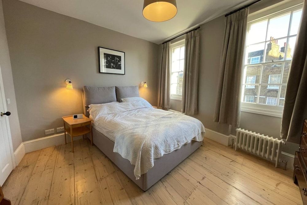 undefined Beautiful 4 Bedroom Family Home in Clerkenwell 10