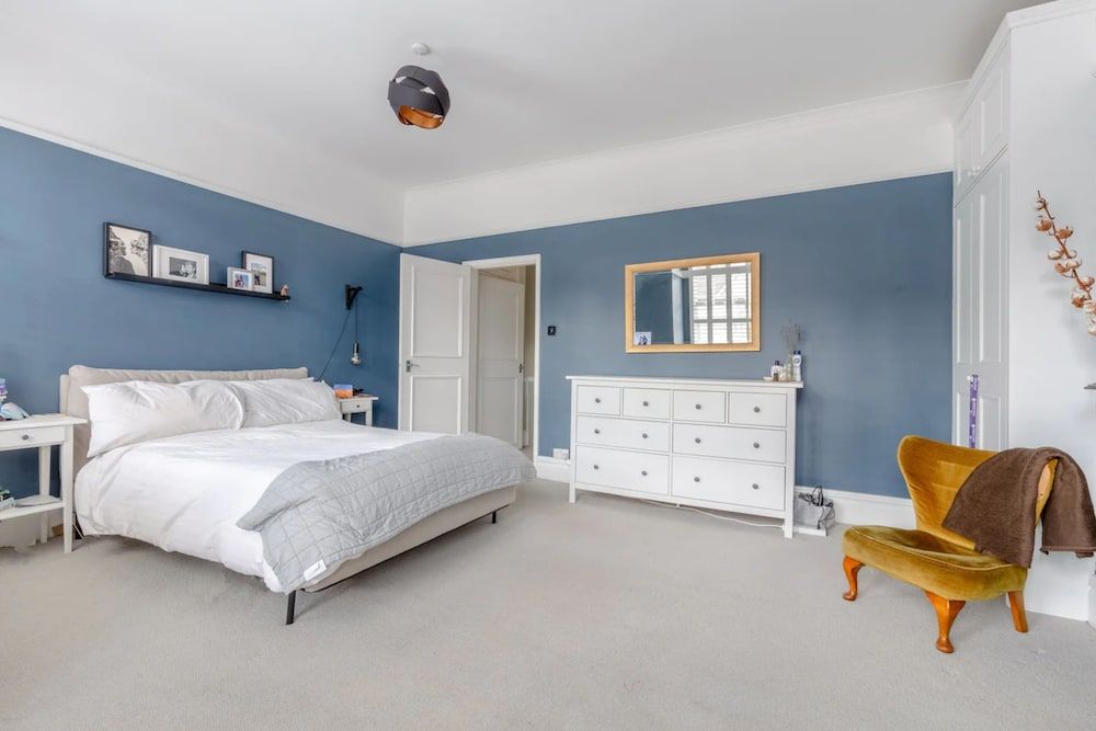 undefined Spacious 2 Bedroom Home in Lewisham 2