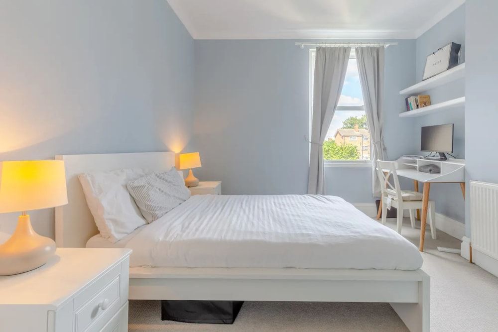 undefined Spacious 2 Bedroom Home in Lewisham 4