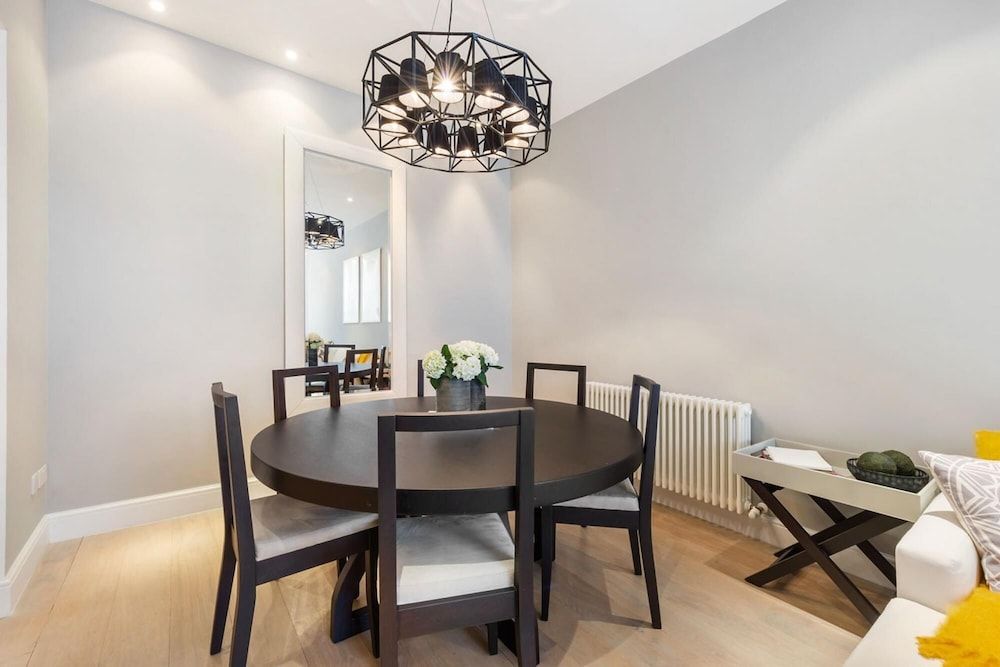 undefined Prime Knightsbridge Mews - 4 bed House 4