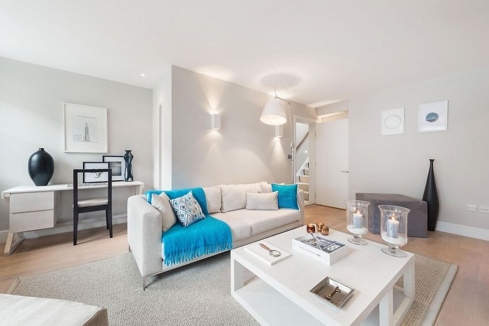 undefined Prime Knightsbridge Mews - 4 bed House 2