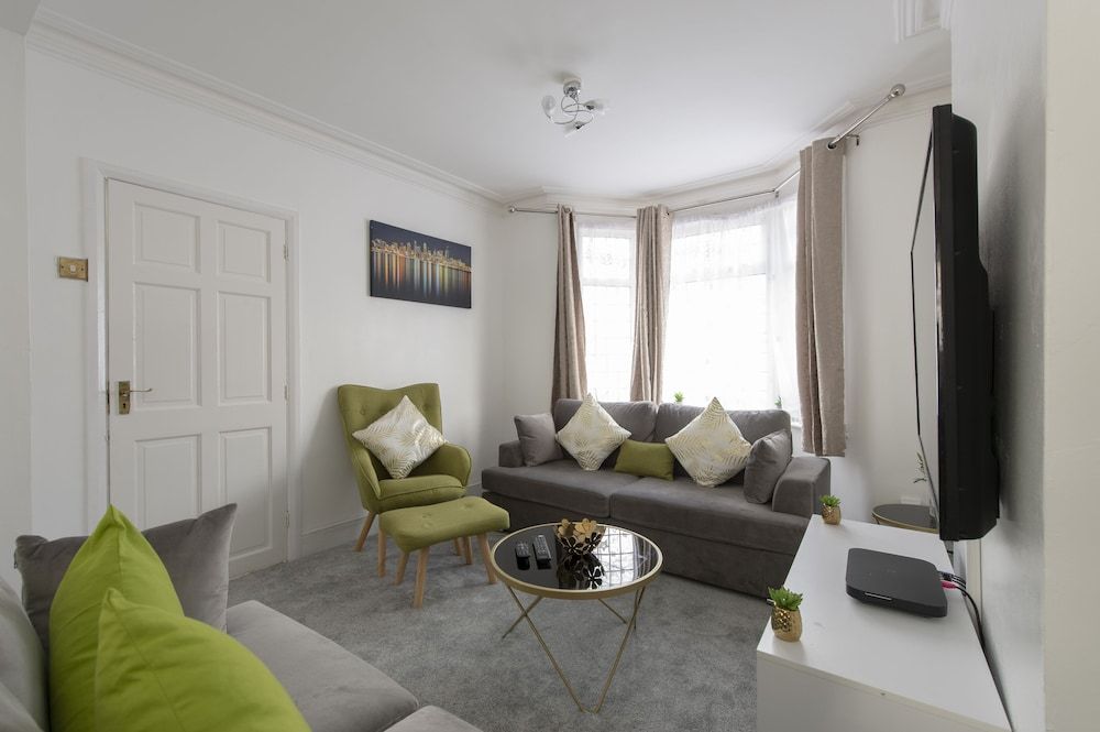 Fortified Three Bedroom Home House 5