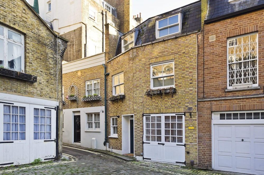 undefined Sweet Marble Arch 2 Bedroom Mews House 4