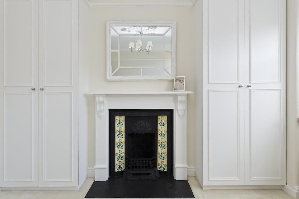 Stunning Recently Renovated 3 Bedroom Home Fuham - Munster Village House 26