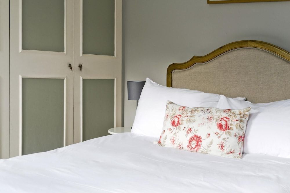 Charming 4-bed House w Garden in Fulham House 26