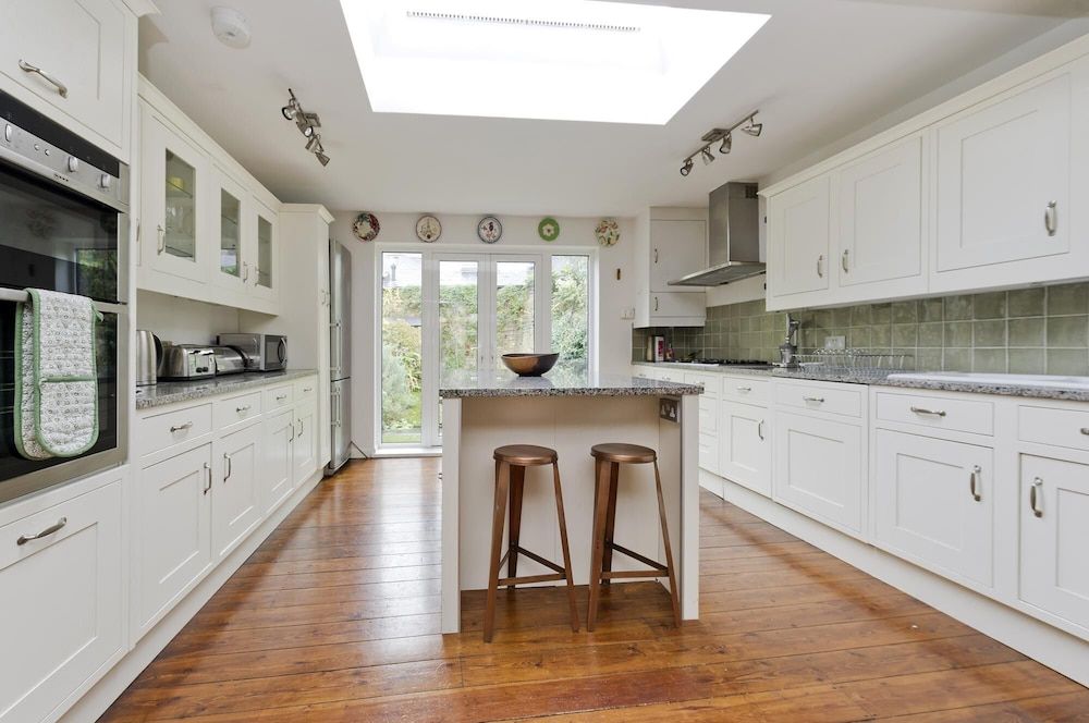 Charming 4-bed House w Garden in Fulham House 17