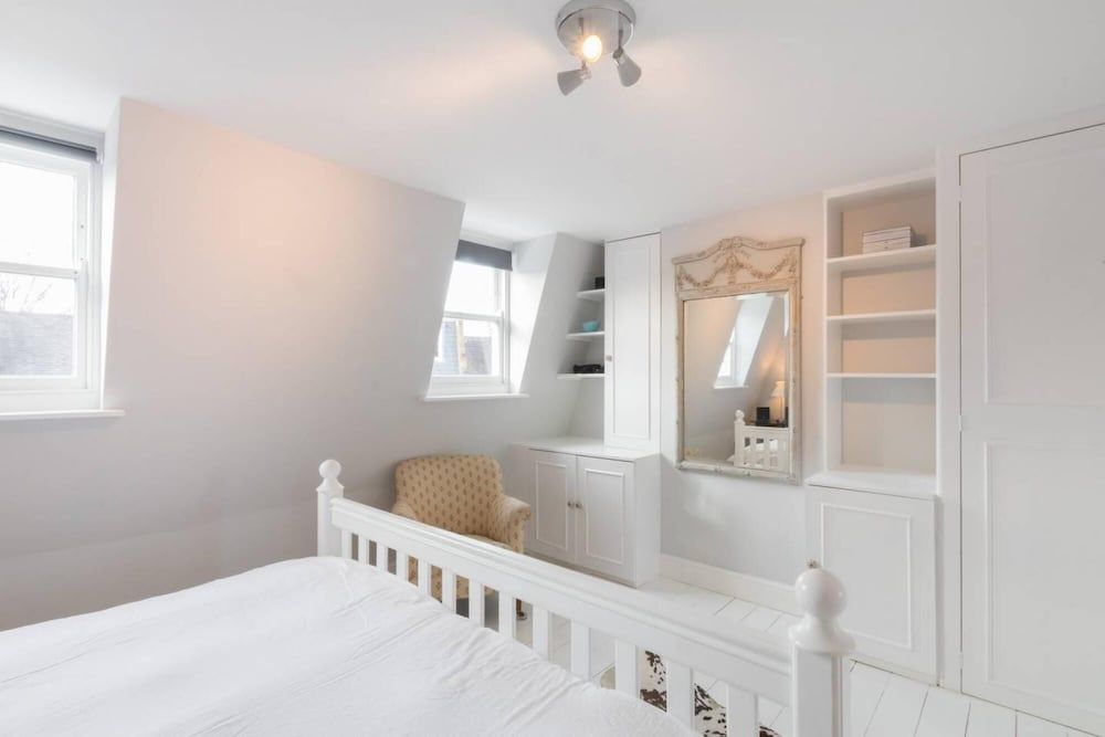 Charming 4-bed House w Garden in Fulham House 30