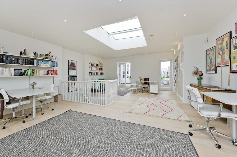 Gorgeous Stylish Interior Designed 5 Bed Home in Holland Park - Superb Location House 31
