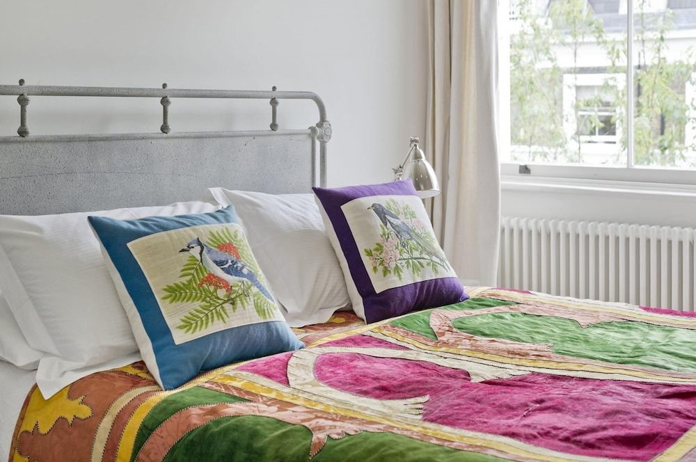 Gorgeous Stylish Interior Designed 5 Bed Home in Holland Park - Superb Location House 11