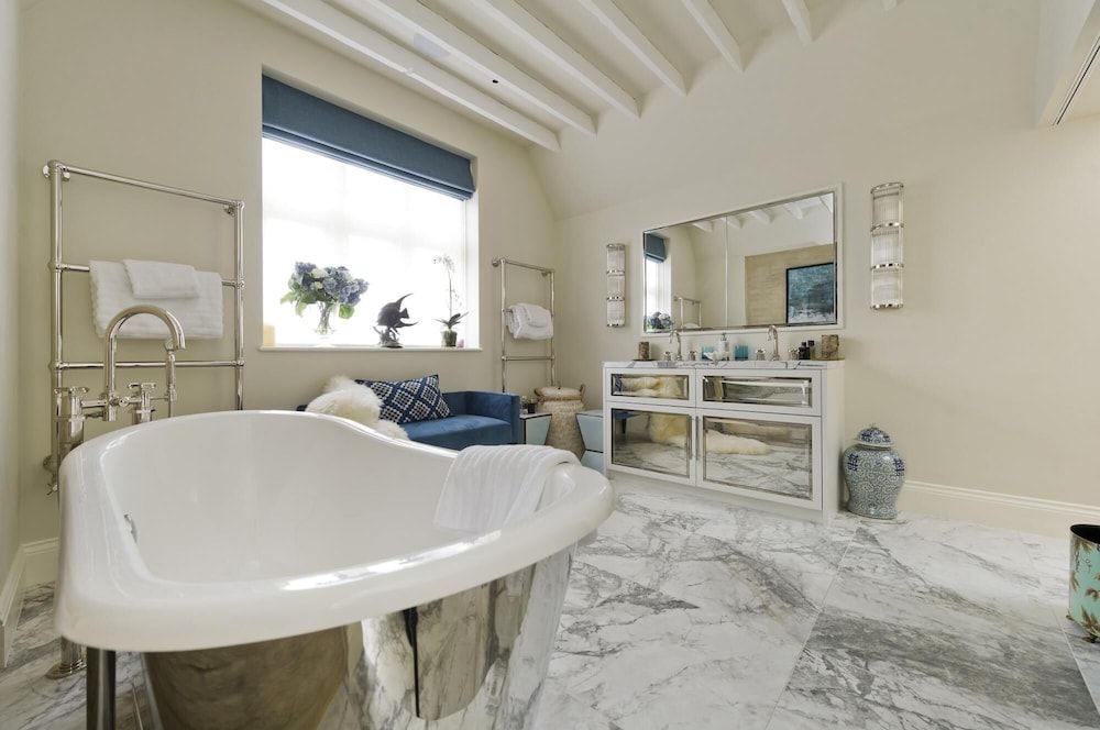 Stunning Fulham Apartment House 24