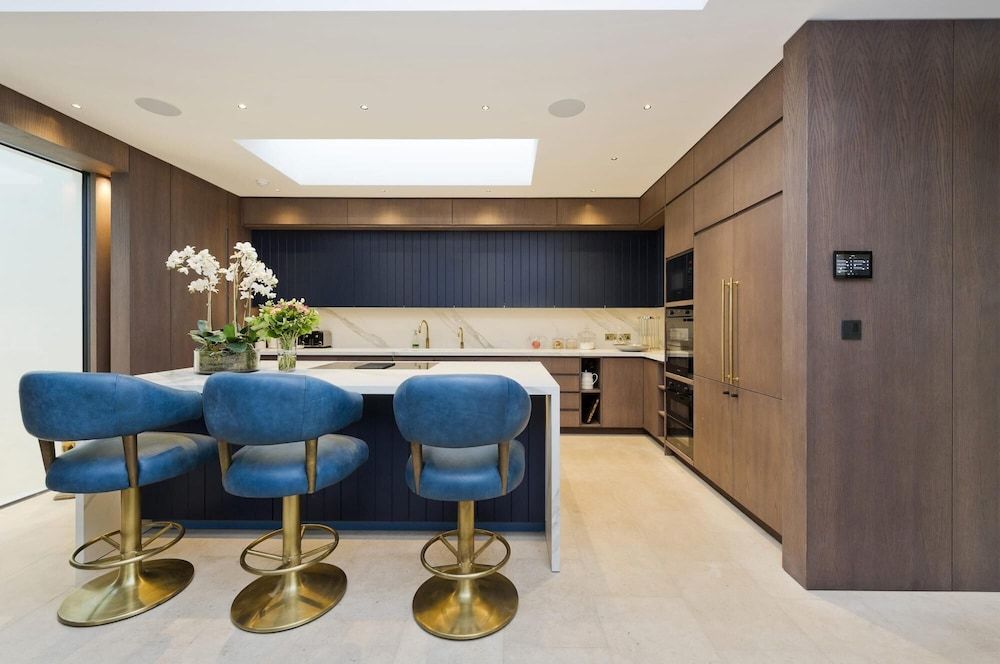 undefined Stunning Fulham Apartment 2