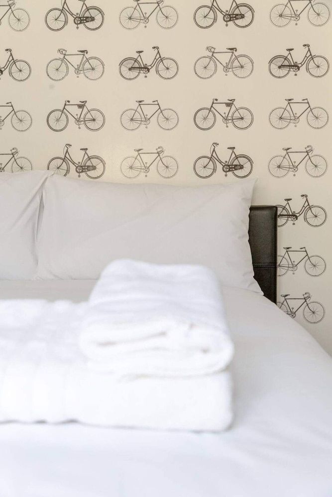 Spacious & Family Friendly 3BD House - Stratford Basic House, Multiple Beds 7