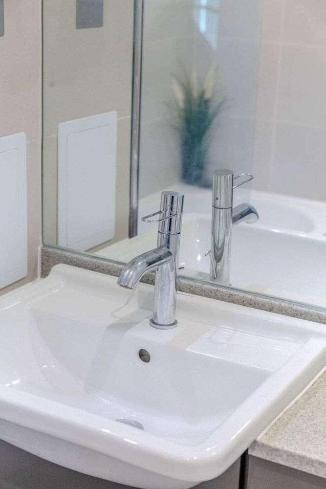 Spacious & Family Friendly 3BD House - Stratford Basic House, Multiple Beds 21