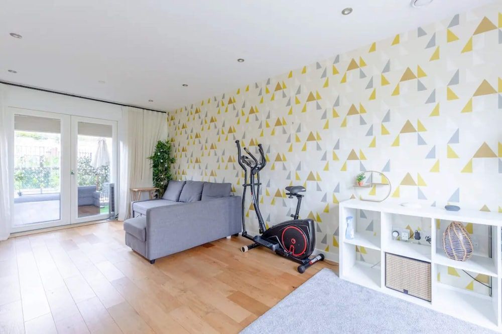 Spacious & Family Friendly 3BD House - Stratford Basic House, Multiple Beds 14