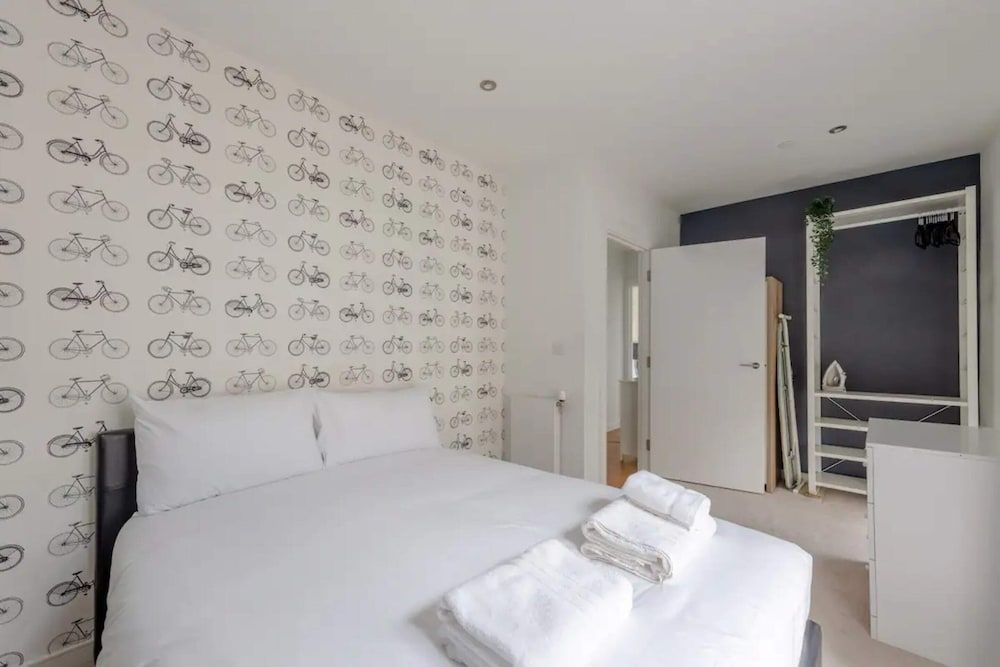 Spacious & Family Friendly 3BD House - Stratford Basic House, Multiple Beds 10