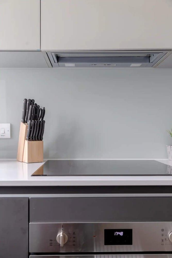 Spacious & Family Friendly 3BD House - Stratford Basic House, Multiple Beds 16