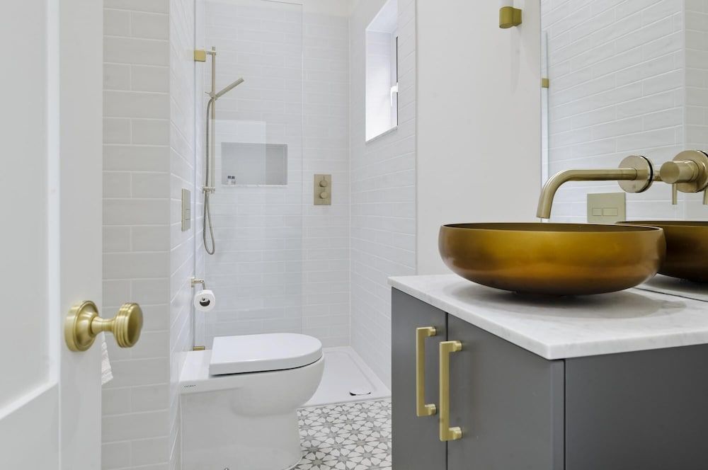 undefined Sweet Modern 1 bed House in Shepherds Bush w Parking 3