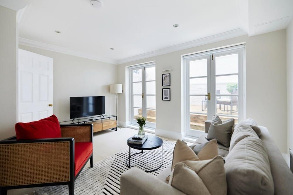 The South Kensington Wonder - Trendy 3bdr House With Garden House 15