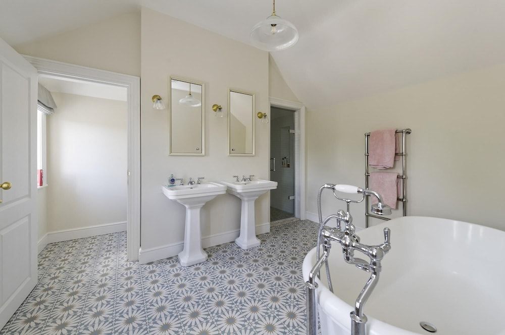 Amazing Spacious 5 Bed House Wimbledon House 16