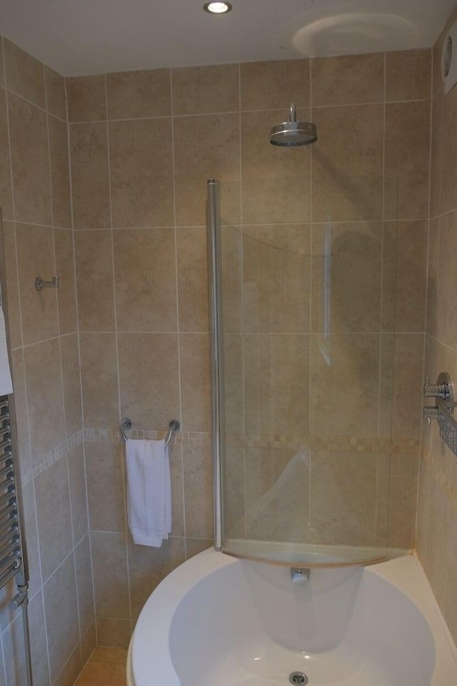 Goodenough Guesthouse Double or Twin Room, Private Bathroom 3