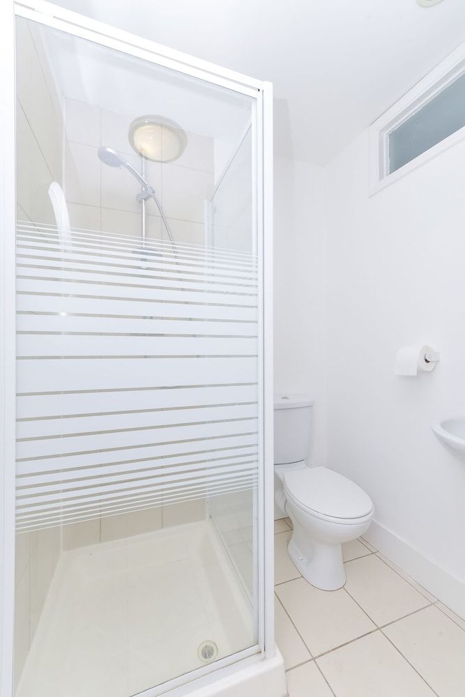 Raspberry Lodge Elephant Fabulous Room, Shared Bathroom 18