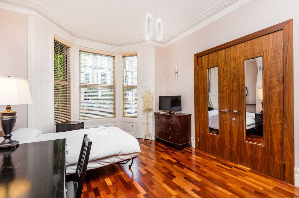 Muse Haus Riverside Suite, Shared Bathroom, Ground Floor 5