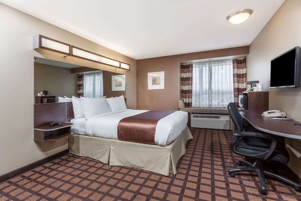 Standard Room, 1 Queen Bed, Non Smoking