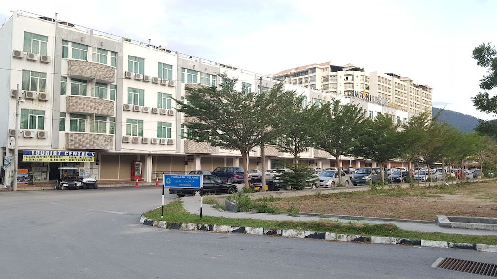 undefined Simfoni Resort