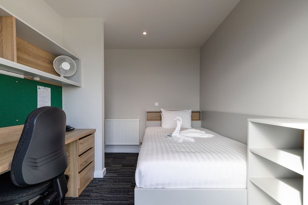 Kemp Porter Standard Twin Room 3