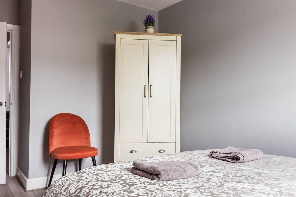 North Central London House/ Sleeps8/garden/wifi House 20