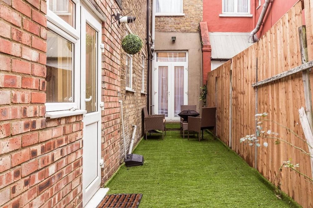 undefined North Central London House/ Sleeps8/garden/wifi 2