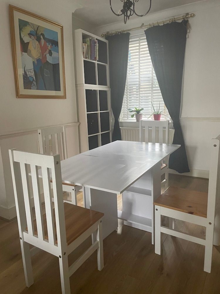 undefined Impeccable 2-bed House in Leytonstone East London 9