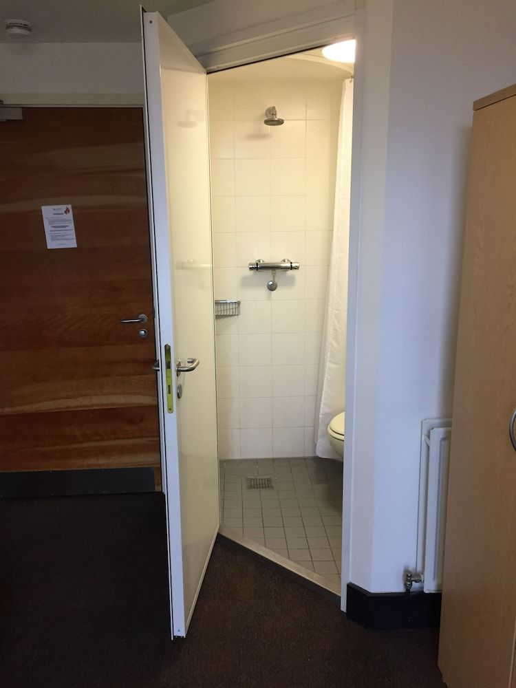 undefined Davies Court - Hostel 10