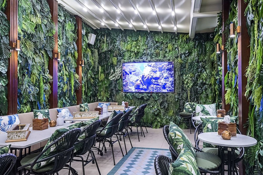 undefined Billionaire Suites Kensington 6