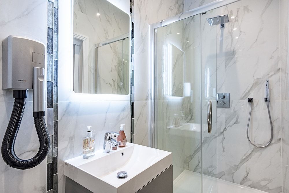 Billionaire Suites Kensington Executive Apartment, 1 Bedroom 10