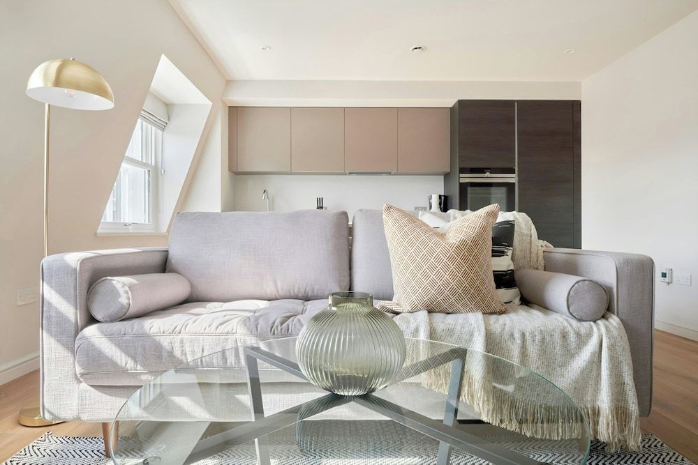 Sonder by Marriott Bonvoy Sloane Square Apartments Chelsea Apartment, 2 Bedrooms 5