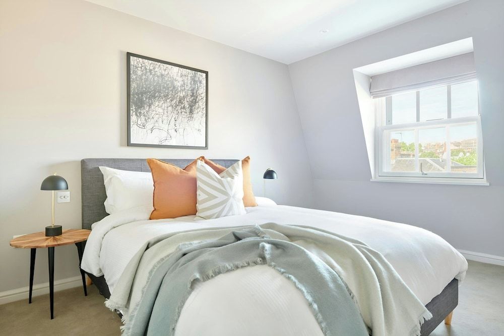 Sonder by Marriott Bonvoy Sloane Square Apartments Chelsea Apartment, 2 Bedrooms 3