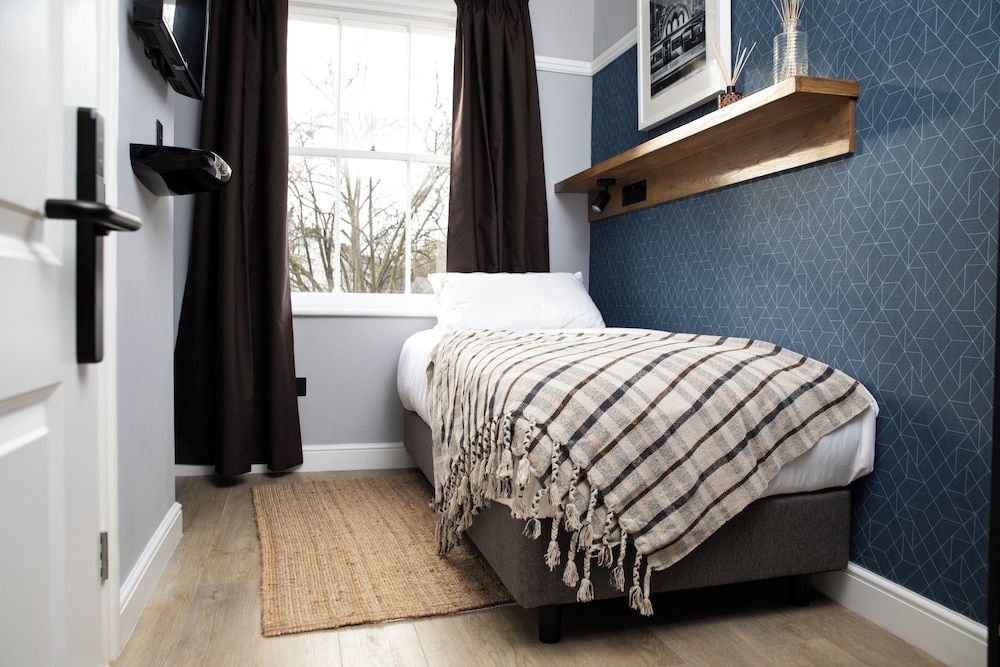 undefined Bob W Hyde Park 4