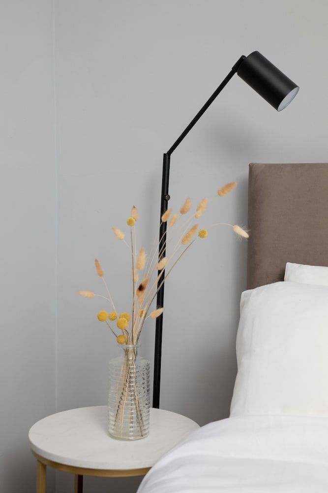 Bob W Hyde Park Basic Double Room, 1 Queen Bed, Non Smoking, No Windows 8