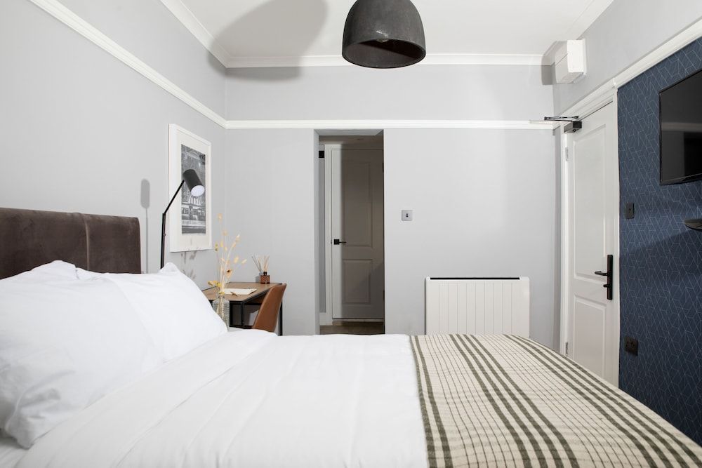 undefined Bob W Hyde Park 5