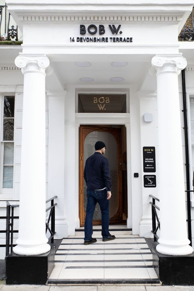 undefined Bob W Hyde Park 8