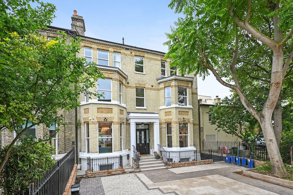 undefined Nightingale Suites 2