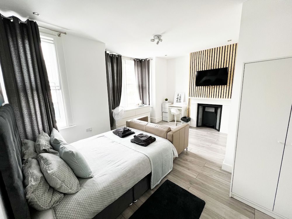 undefined HM Stays - Minet Gardens Suites 5