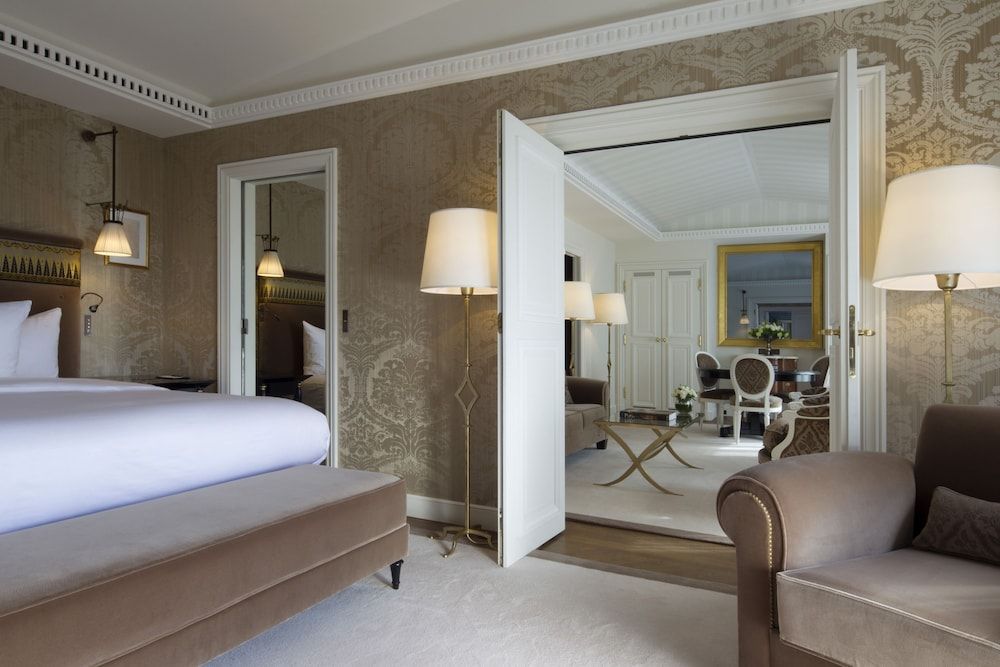 Prestige Suite
