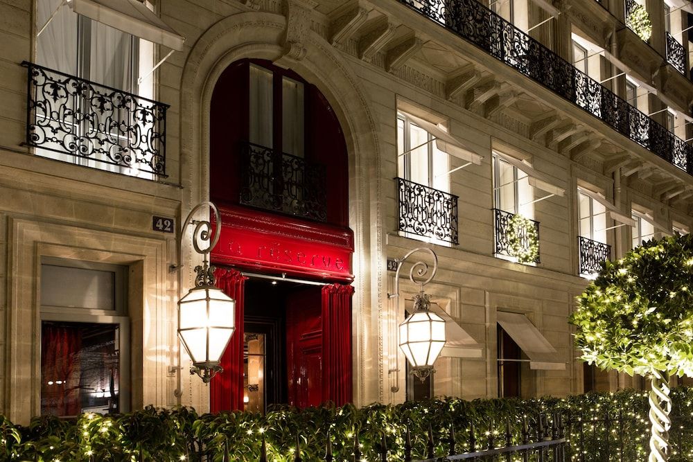 undefined La Reserve Paris Hotel and Spa 3