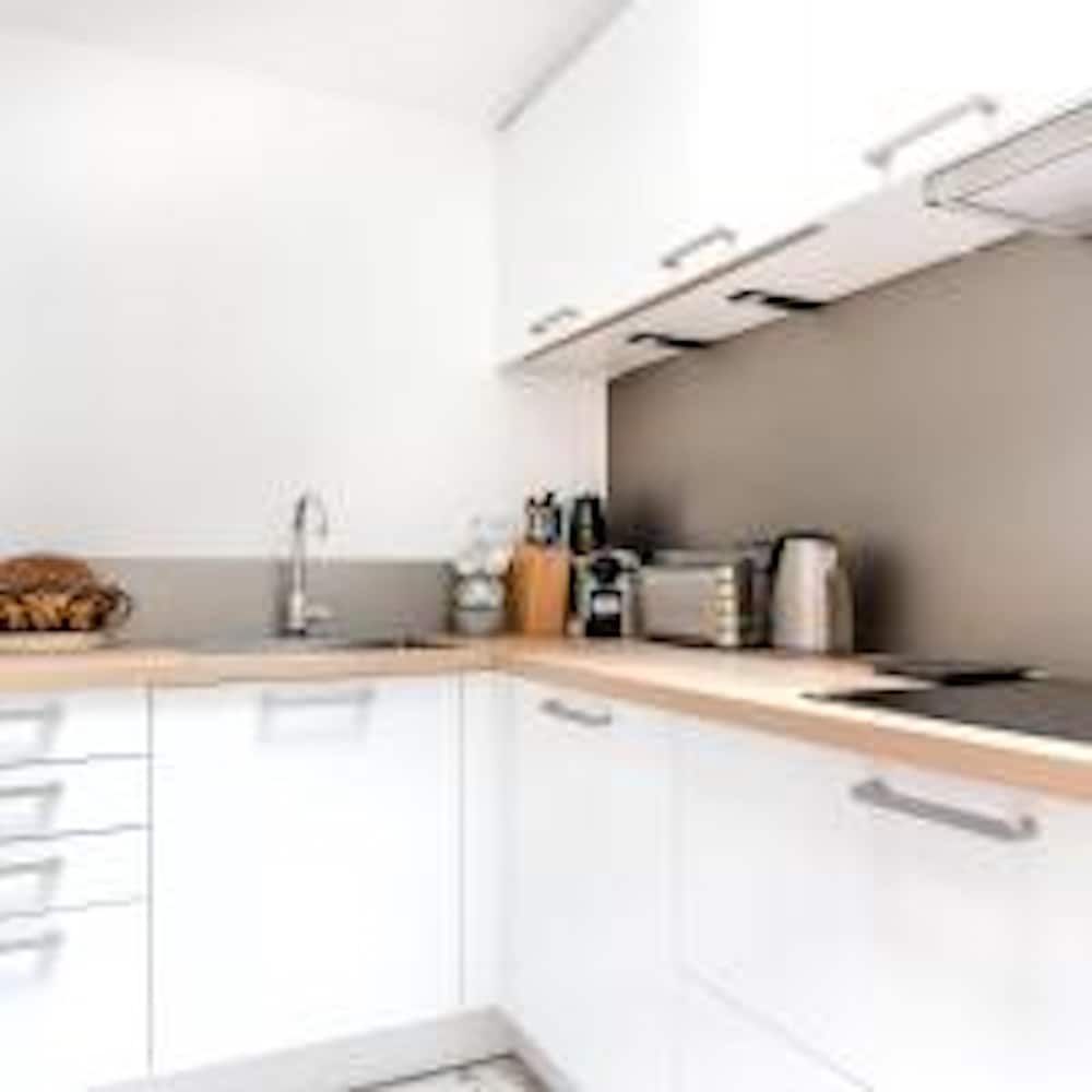 undefined Eiffel Tower Lourmel Residence 9