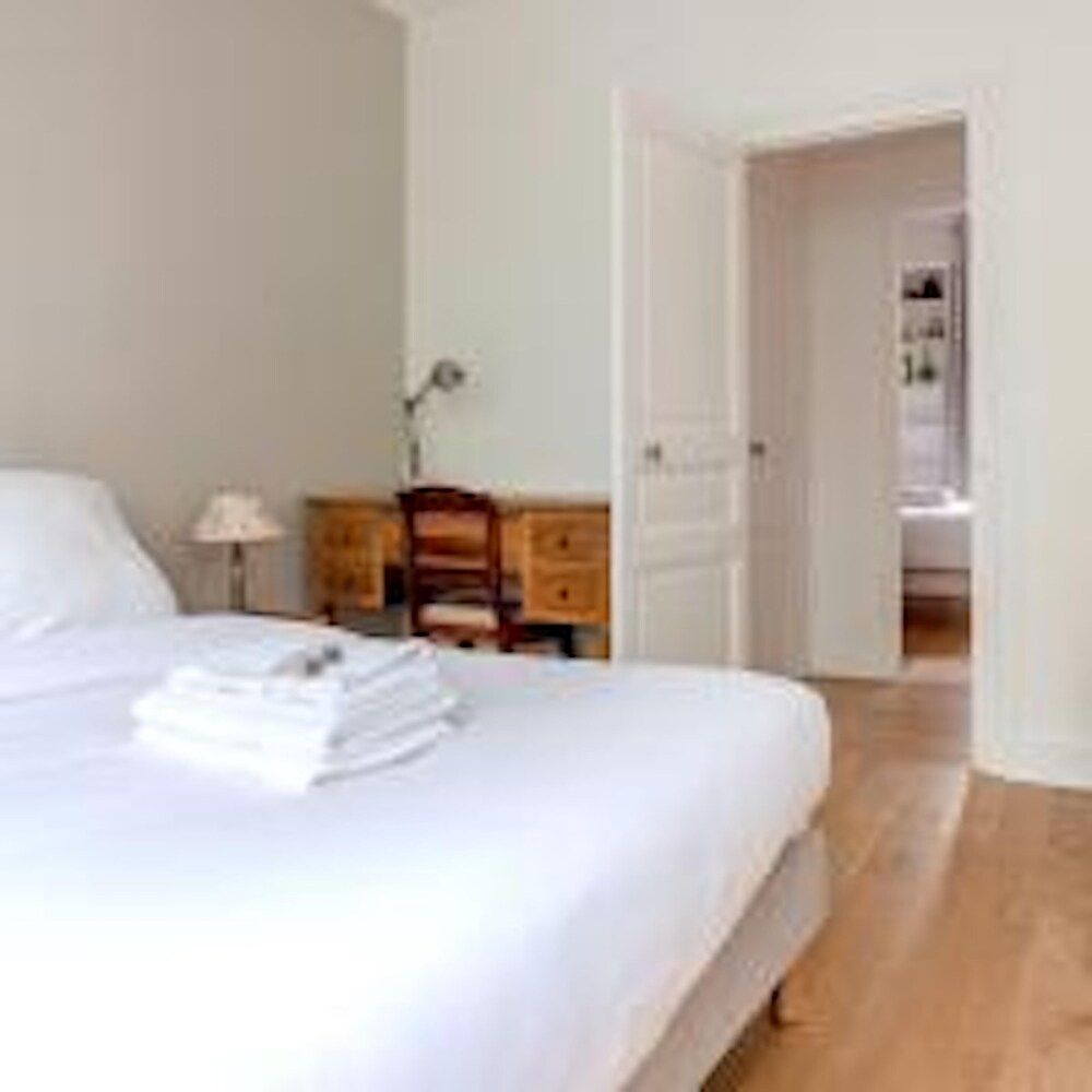 undefined Eiffel Tower Lourmel Residence 6