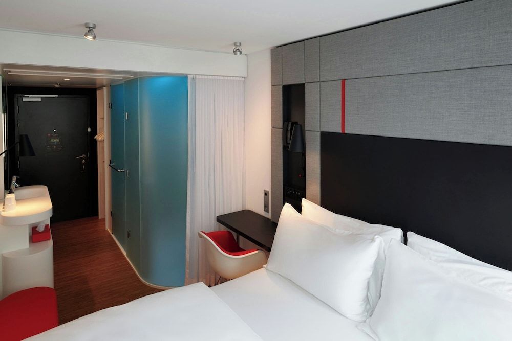 undefined citizenM Paris Opera 10